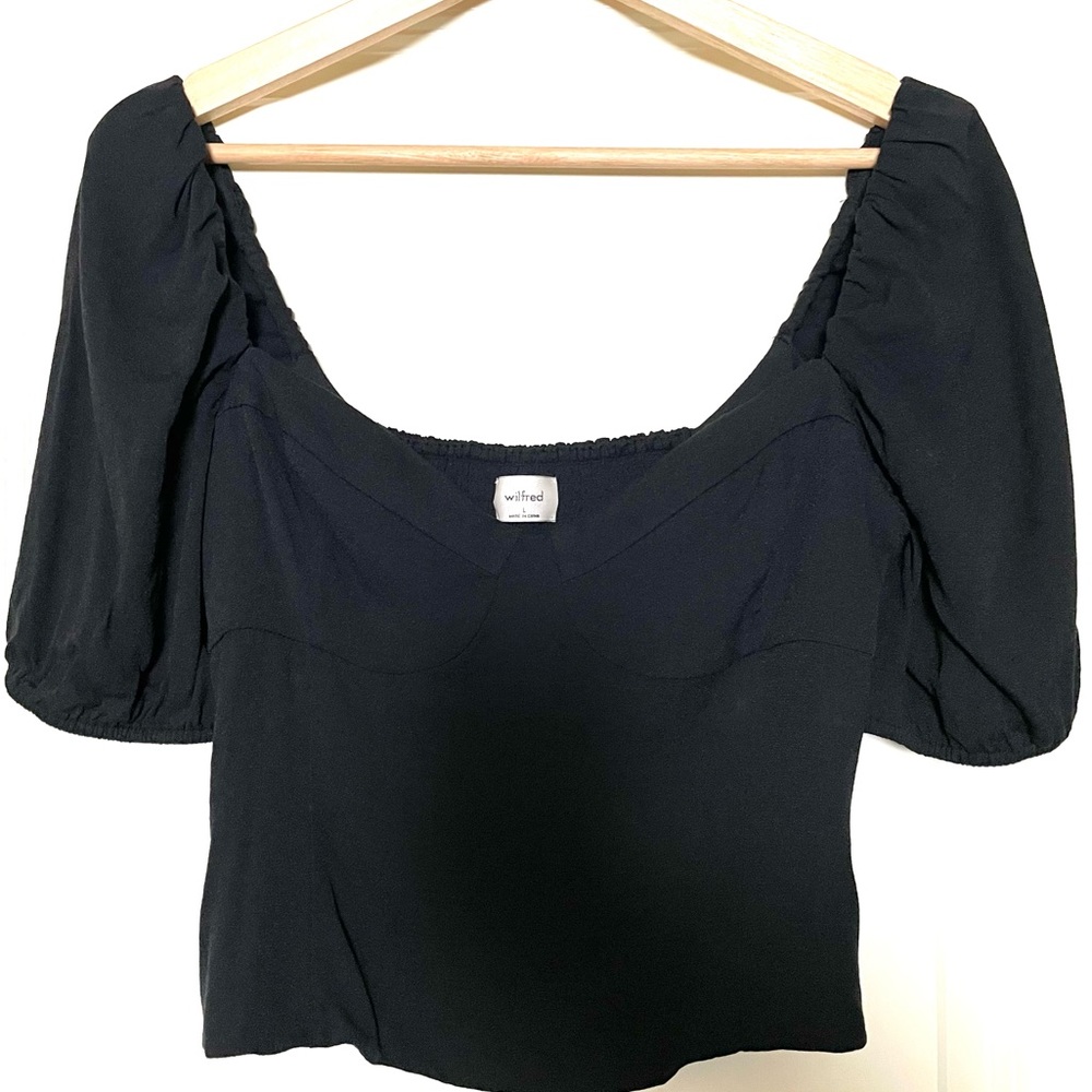 Aritzia Wilfred Novella Shortsleeve Blouse